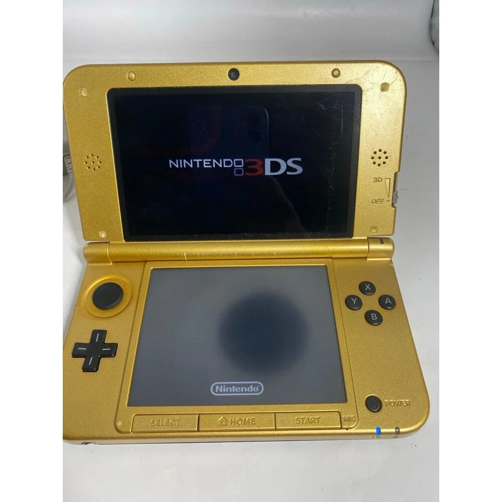 Gold Triforce Nintendo 3DS XL The Legend of Zelda A Link Between Worlds + case